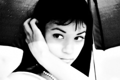48748760.krys01